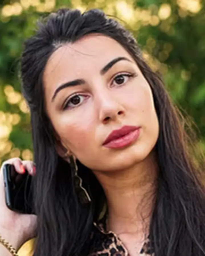 Ana Pérez, cuidado de niños en Teruel