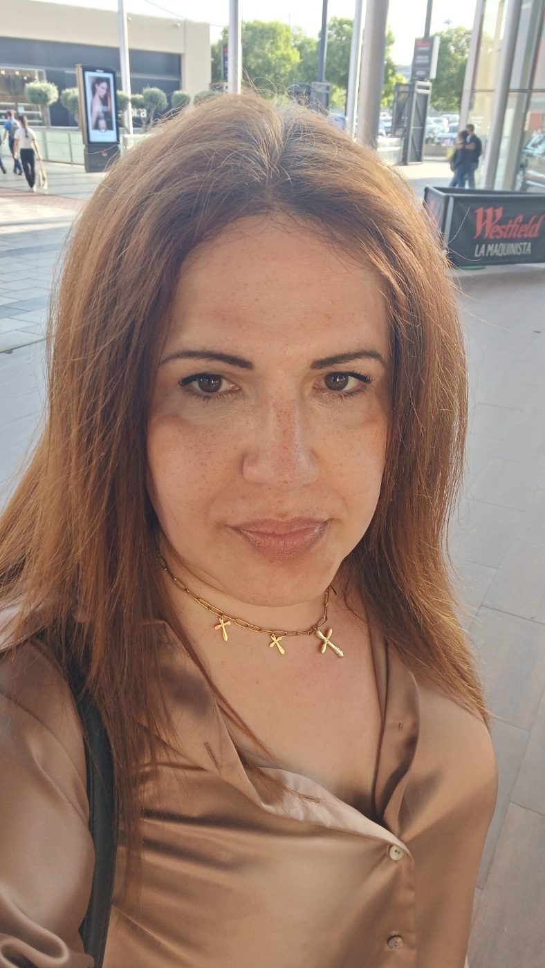 Ana E., Limpieza del hogar en Santa Coloma de Gramanet